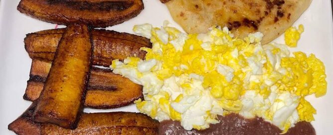 Pupuseria & Restaurant San Luis