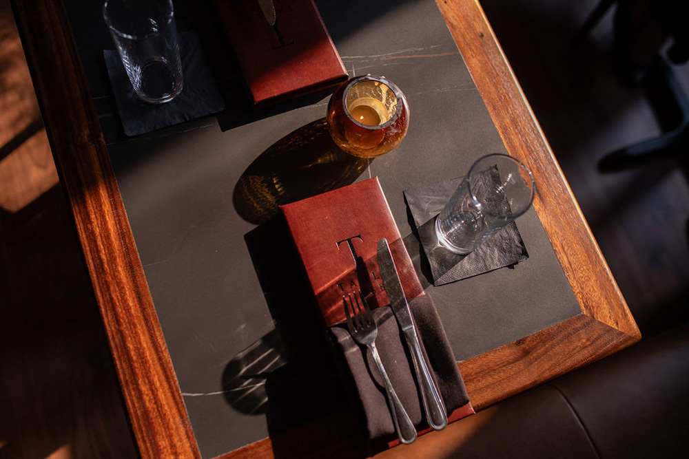 Table 1888 Place Setting
