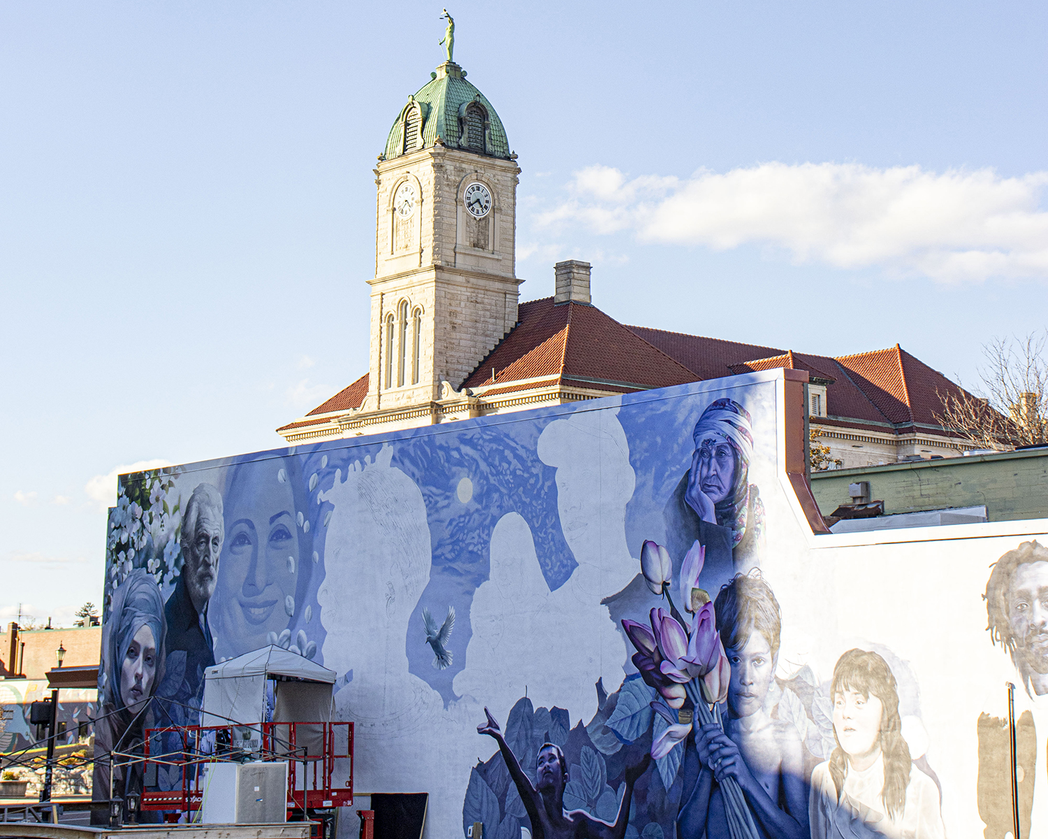 Art-Downtown Oct. 25_9_web Unity in Diversity mural with Court Square in the background