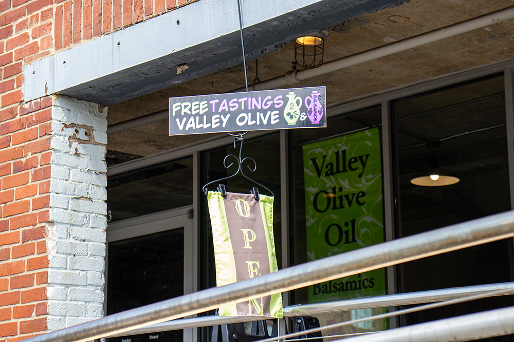 Free Tastings and Open sign at Valley Olive Oil